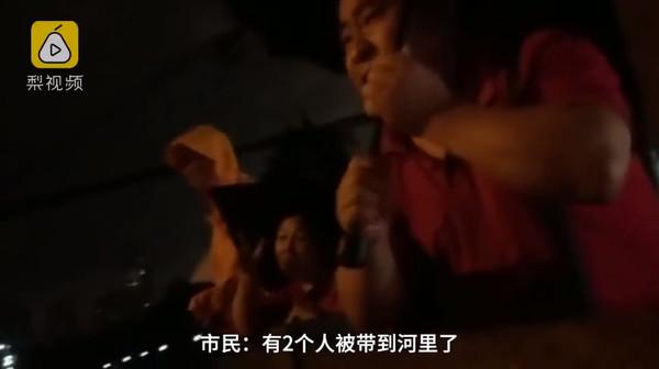 暴漲河水沖走愛犬　她緊抓牽繩慘被拖入河溺斃