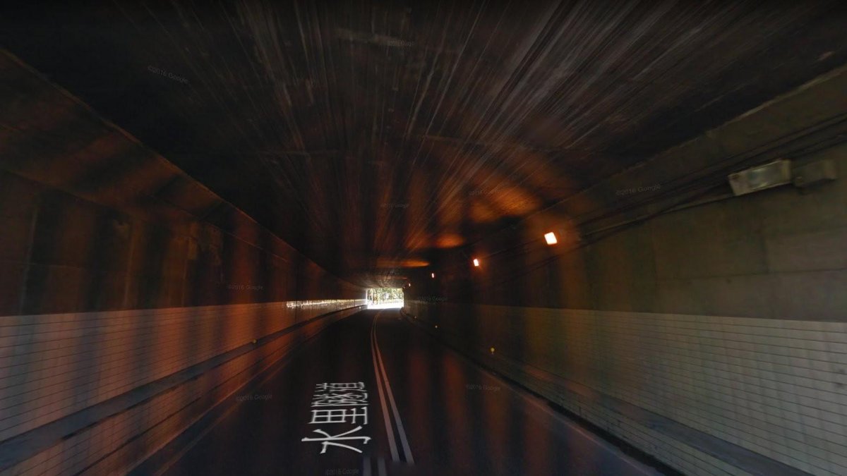 載5小孩開進南投隧道熄火!人妻:好像被跟完蛋了 全家一聽地點嚇壞沉默