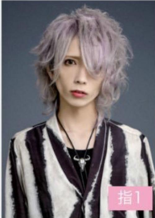 這就是日本傳說中「頭牌牛郎」！這家生意一定很差…素顏照遭出賣 網驚:貴婦口味太謎了