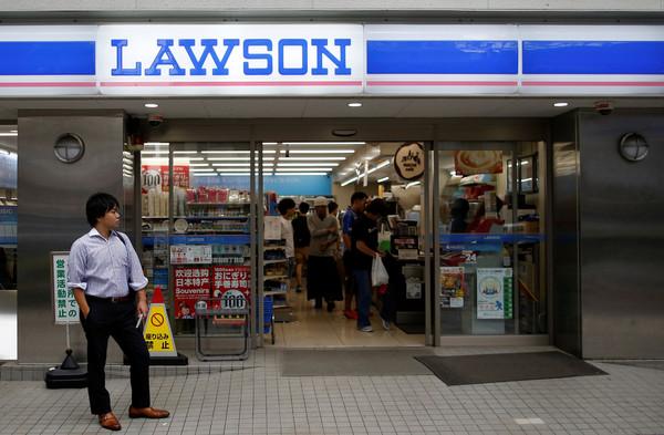日超商LAWSON員工9年盜領1.3億　「吃喝用掉了」推特網友掀熱議