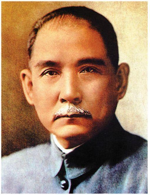 偉人藏在細節裡...台男剝蝦「剝出國父人臉」..相似度高達100%!驚呼:顯靈了!