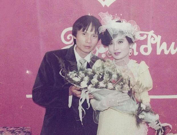 魯男的最佳表率！33歲男苦追17歲女孩「堅持做這件事」還生了4個小孩：羨慕季妒恨！