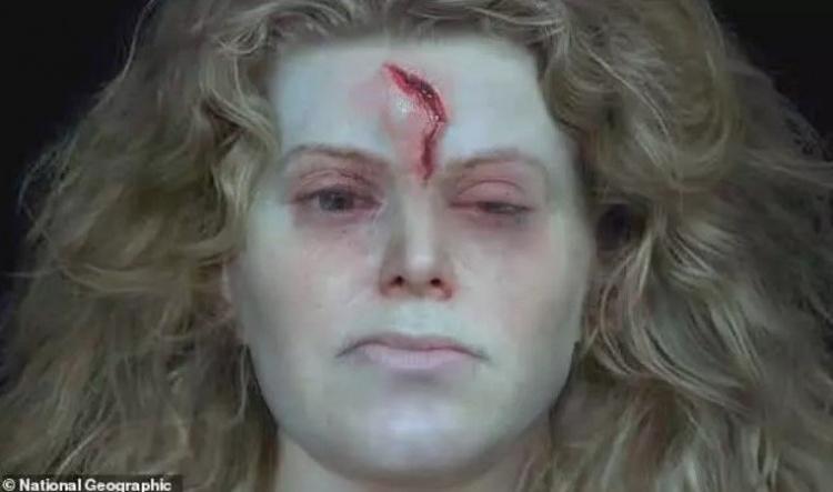 一千年前維京女戰士重現!「臉部兇悍+額頭刀傷」完整呈現...讓全場人都驚呼連連!