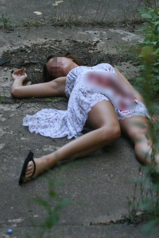 萬聖節開趴被操壞...路邊滿醉妹！「粉紅孚乚首放飛」腿開開合不起來：敢撿嗎？(多P