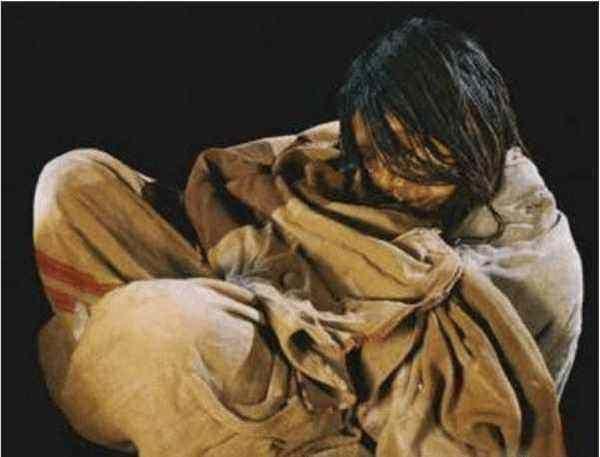 歷史大發現！專家「挖出一位500年前的少女」…一看死法就很殘忍：讓人不敢目睹！