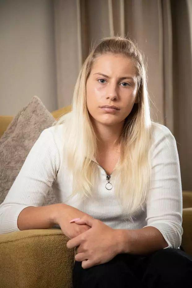 新西蘭少女PO海邊辣照竟讓所有人都氣炸?仔細看馬上秒懂...:真的難以饒恕啊