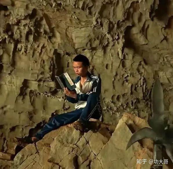 中國男沉迷武俠小說!心一橫直接「進山洞過日子」隱居練神功…超狂行為網看傻:太猛!