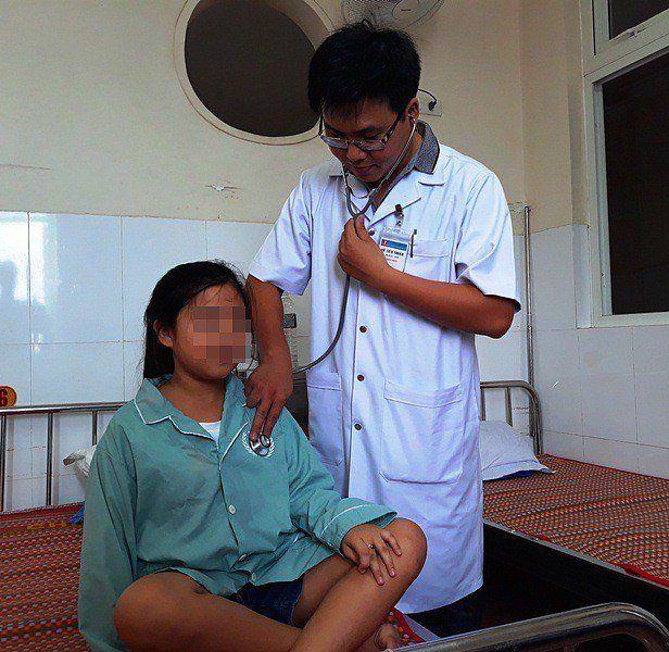 越南11歲女孩竟「每天都要流血3到4次」醫療團隊：「罹患超罕見的疾病」讓人感到不捨！