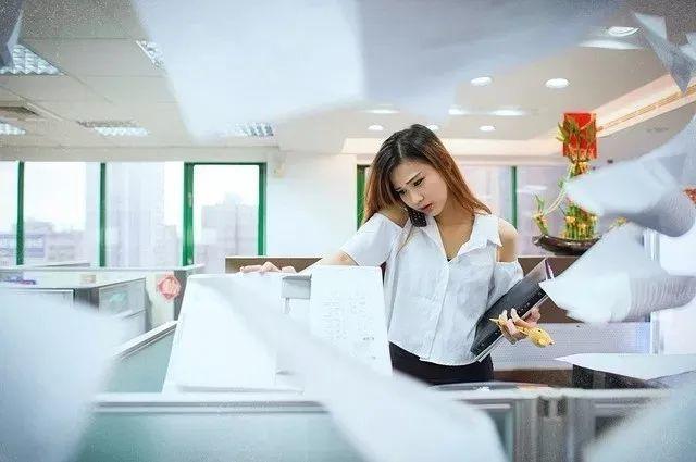 因為電話恐懼就辭職?日本年輕人對「接電話」過度排斥竟引各國網友覆議...:真的太痛苦