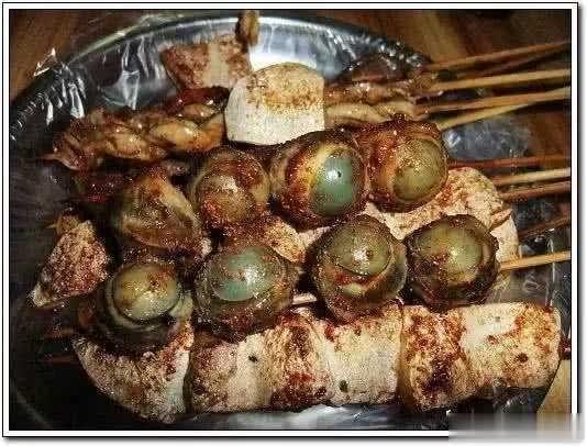 大陸非常有名卻很難吃的小吃！鄉民分享「吃過三種算戰士」超過三種是烈士！網笑：中肯