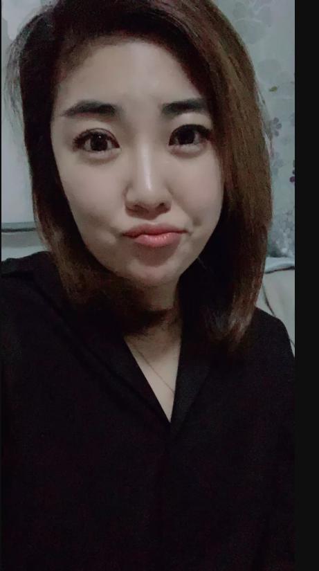 女友大6歲可以嗎？高顏值+不科學身材「又大經驗又豐富」根本在炫耀 網驚呼：太補了！