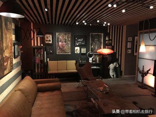 想蓋自己的房子？他用「11個貨櫃蓋出自己的城堡」屋內裝潢超炫炮：以為在電影裡面！