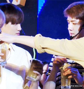 「EXO」「盤點」170519 在忙內on TOP的茶蛋世界94Line平時都是怎麼過活的？