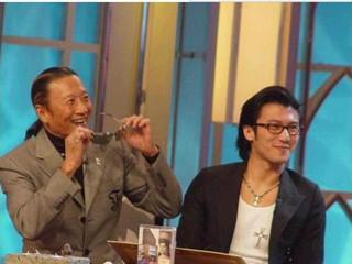 謝賢80歲近照曝光,打起人來下手真狠,小女友為什麼不要孩子?