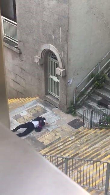 《夸世代》鄭子誠被田蕊妮推下樓梯，網民大讚TVB夠專業！