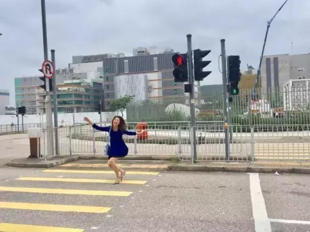她是最拜金的港女OL 學藝精通TVB要力捧哦！