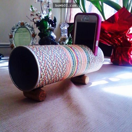 她切開吃完的品客並放到廁所，知道它的妙用後所有女生都驚嘆「我怎麼沒早點想到這招」？！ 