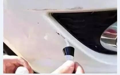 太神了！原來這樣能「去除車身的刮痕」！好多人都不知道 ，你家裏一定有這個東西！