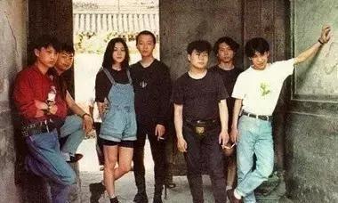 王菲前夫竇唯落魄，李亞鵬嚴重禿頂，只有謝霆鋒變成了這樣