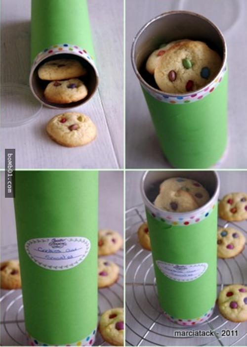 她切開吃完的品客並放到廁所，知道它的妙用後所有女生都驚嘆「我怎麼沒早點想到這招」？！ 