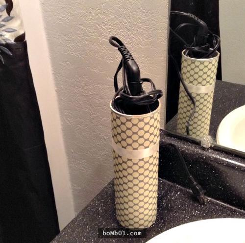 她切開吃完的品客並放到廁所，知道它的妙用後所有女生都驚嘆「我怎麼沒早點想到這招」？！ 