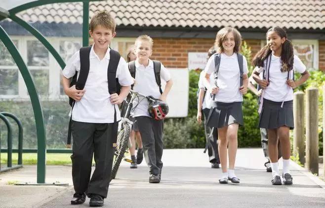 老師坦言：成績上不去的孩子，都有這4種壞習慣！看完趕緊改