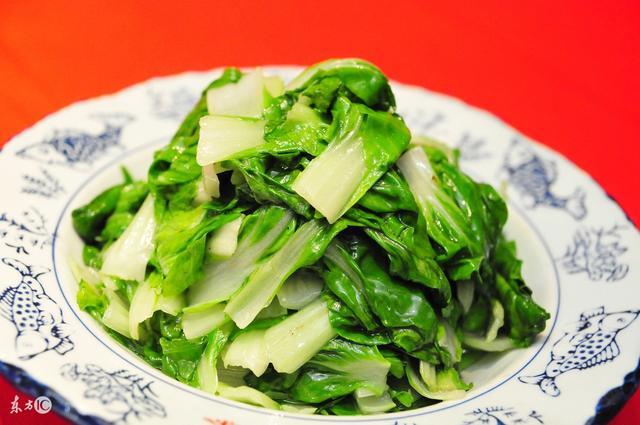 中醫坦白:肝不好的人,這3個部位會發黑!秋季多吃3種改善肝功能的食物!