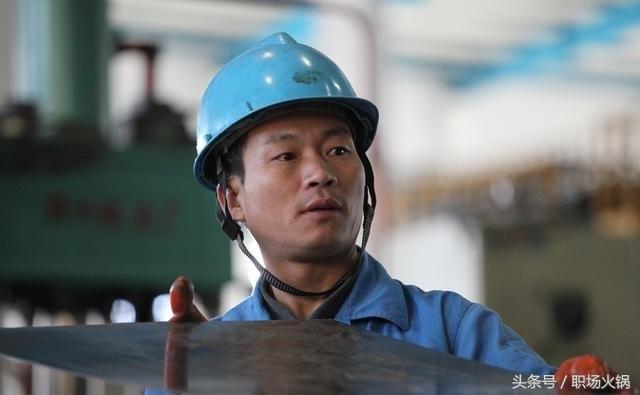 老員工請假照顧老娘被罰600元，老闆逼其離崗，5天後損失200萬！