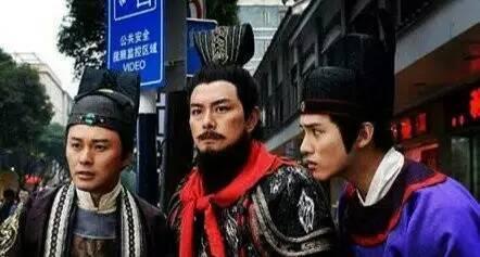 《射鵰》後TVB再播穿越劇！《超時空男臣》被指超越的有點厲害