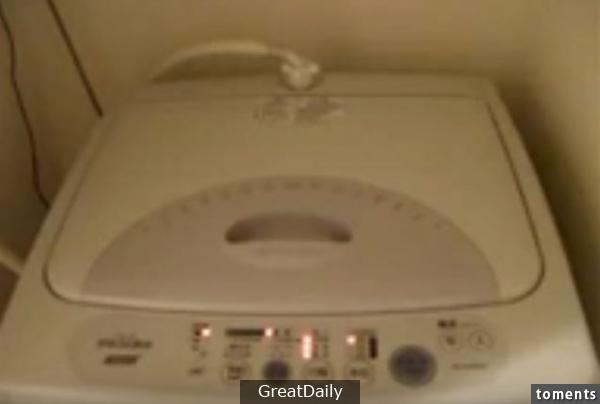 男子幾乎每天都聽到隔壁獨居正妹傳來曖昧的喘息聲…！到最後他終於受不了衝去找她！最後竟然是這樣的結局！讓我都傻眼了！！