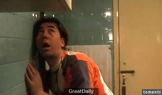 男子幾乎每天都聽到隔壁獨居正妹傳來曖昧的喘息聲…！到最後他終於受不了衝去找她！最後竟然是這樣的結局！讓我都傻眼了！！