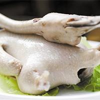 艾葉泡腳後晚上睡覺腳出汗，正常嗎？出汗後就可停止泡腳了