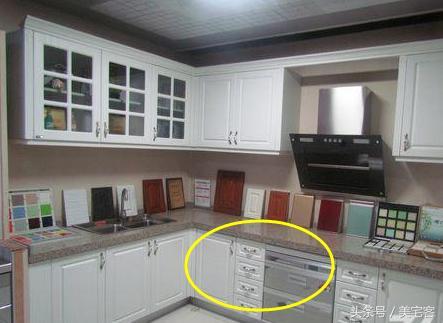 奉勸大家【廚房櫥櫃】萬萬不能這樣裝，我家裝錯，入住才知被坑慘