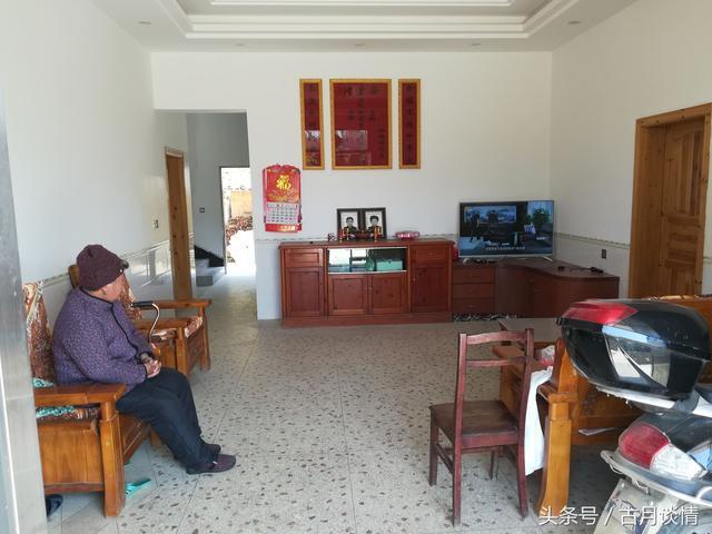 我要接媽媽來過年,公公瞪我一眼說出一番話,我發誓要把公公當親爸