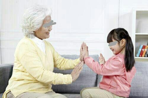 老公去世回娘家常住，弟媳一個眼神，我才懂這裡不是我的家