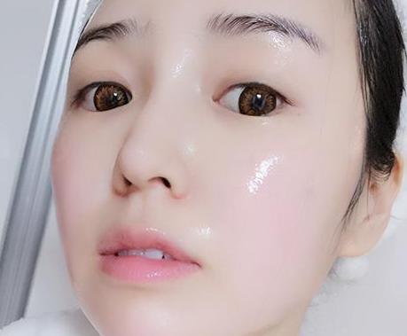 老中醫推薦用它洗臉，50歲大娘10年斑點，三周皮膚光滑，美白祛斑