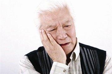中風、腦梗、心梗、腦溢血等心腦血管疾病，兩個手指可應急救治！