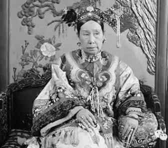 慈禧身上有一種病，只要是把過脈的太醫部處死