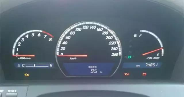 提新車要檢查這幾個地方，沒毛病才算一輛好車！
