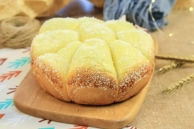 一斤麵粉半碗牛奶,比饅頭松軟10倍的高級麵食,孩子一次能吃5個