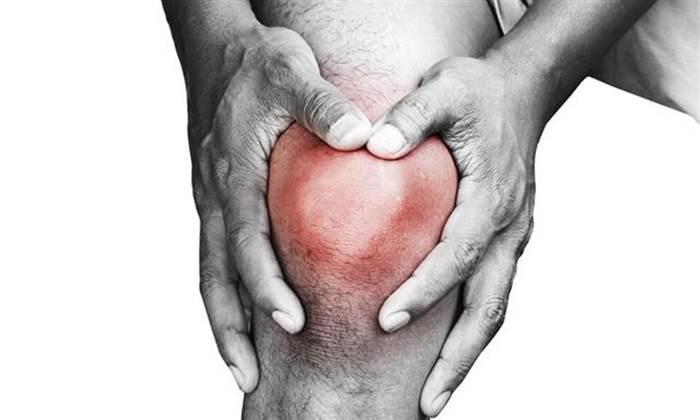 只要在泡腳時加了它，便可把體內的濕毒去除，還能提高睡眠質量