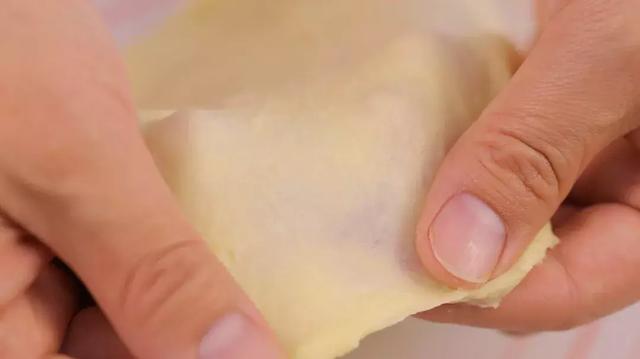 一斤麵粉半碗牛奶,比饅頭松軟10倍的高級麵食,孩子一次能吃5個