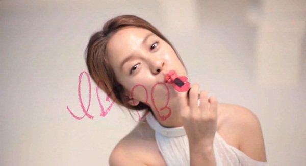 女生注意!如果你的化妝品有「這6大恐怖成分」請立刻停止使用,常用甚至有機會「毀容」!% 照片 女生注意!如果你的化妝品有「這6大恐怖成分」請立刻停止使用,常用甚至有機會「毀容」!