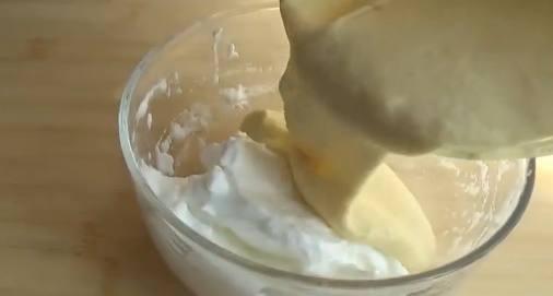 想吃蛋糕不用出去買了，把比例告訴你，自己在家就能做，零失敗