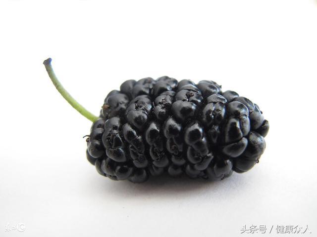 患上癌症不要怕，這幾種食物是癌症的克星，每天吃點癌細胞死光光