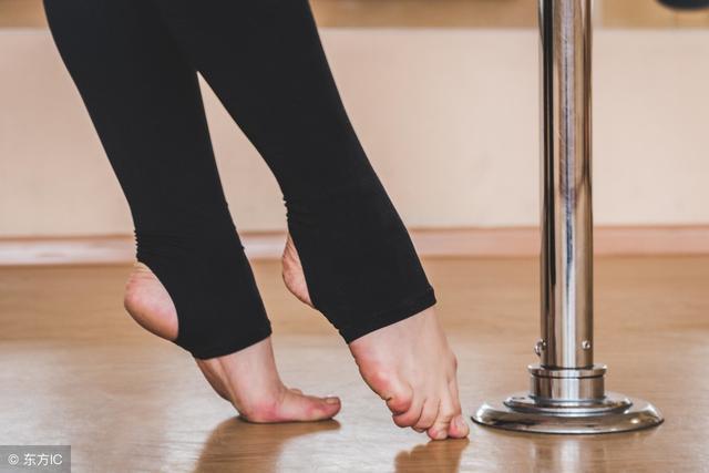 多踮腳,扶陽氣;每天多次,補腎固陽