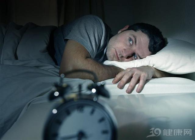 這幾種食物是「天然安眠藥」，經常失眠的人有福了！