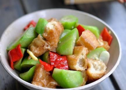 飯店大廚總結的絲瓜做法大全，簡單美味不重樣！