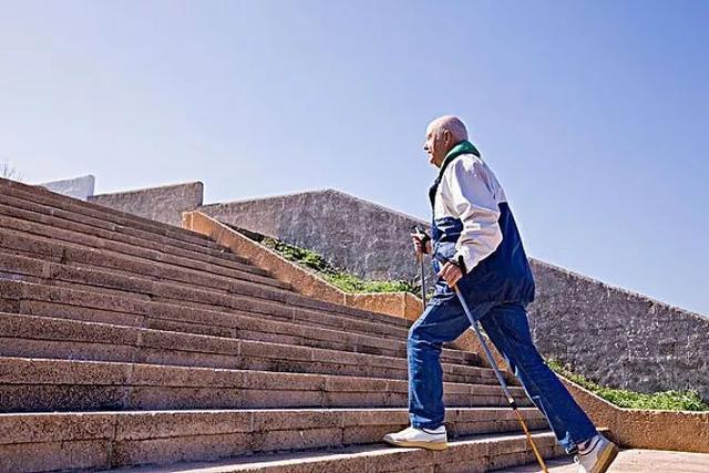 提醒：身體出現6個徵兆，說明糖尿病正在惡化，併發症緊隨其後！