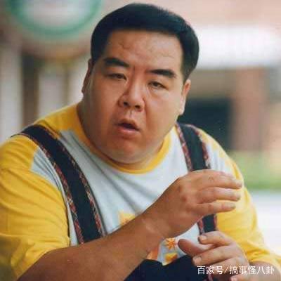 67歲鄭則仕，一夜被騙走2個億！最窮時僅剩20塊，如今欠債累累！